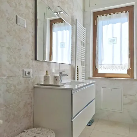 La Casa Di Lilly بيت للعطل SantʼAmbrogio di Valpolicella